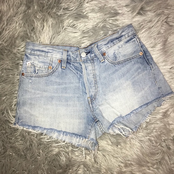 Levi’s 501 Distressed Denim Shorts - Picture 1 of 5